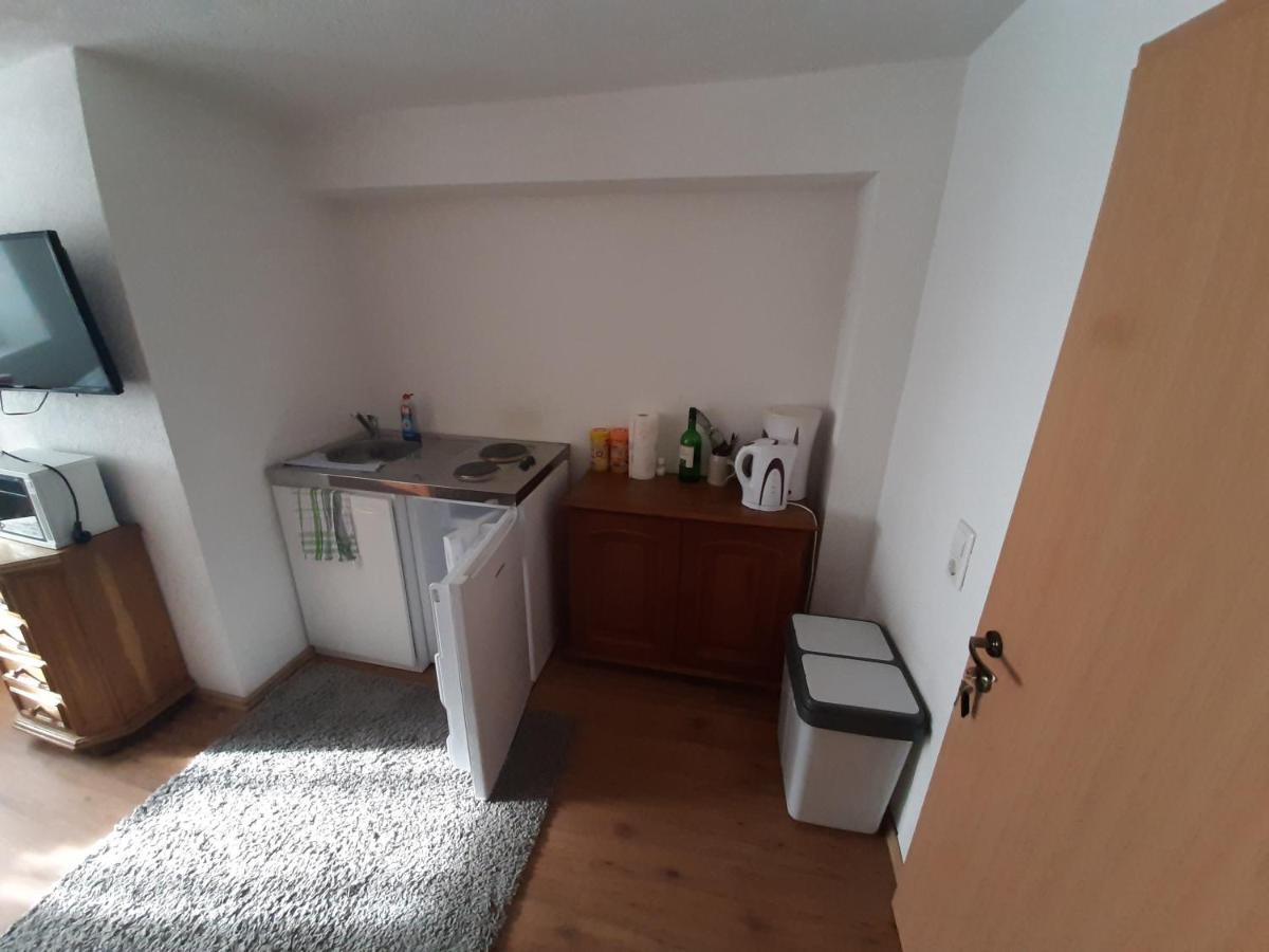 Biberach-Riss-Zimmer-Frei, Einzel-Zimmer Bad Kueche Birkenhard Eksteriør bilde