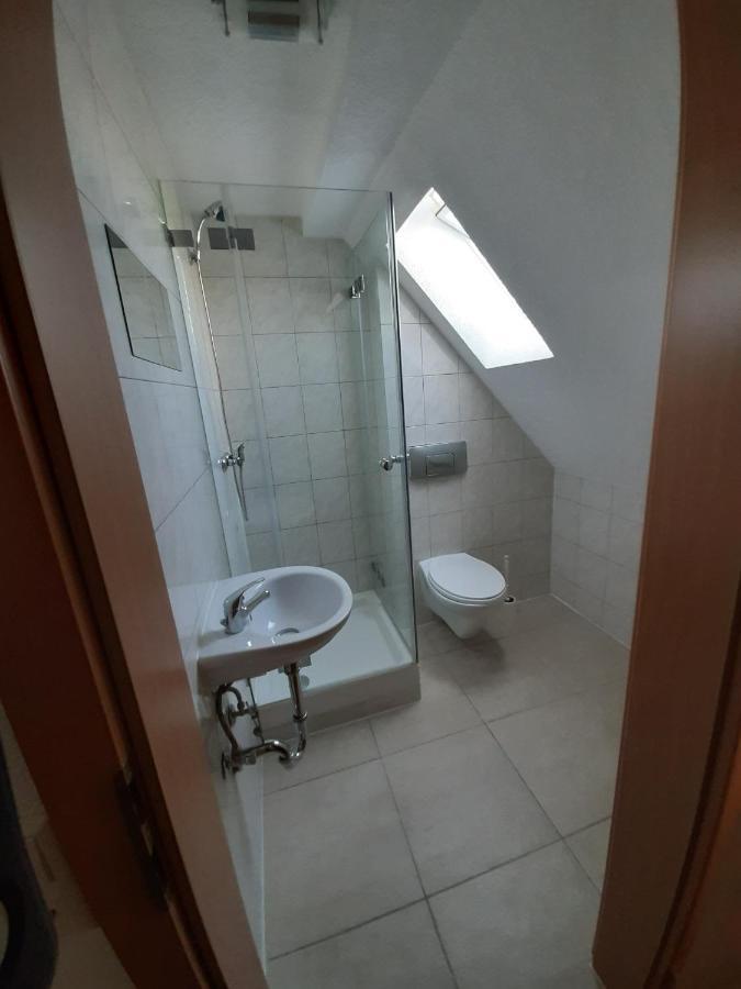 Biberach-Riss-Zimmer-Frei, Einzel-Zimmer Bad Kueche Birkenhard Eksteriør bilde
