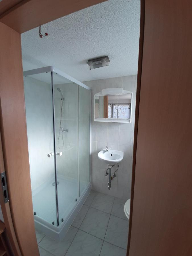 Biberach-Riss-Zimmer-Frei, Einzel-Zimmer Bad Kueche Birkenhard Eksteriør bilde