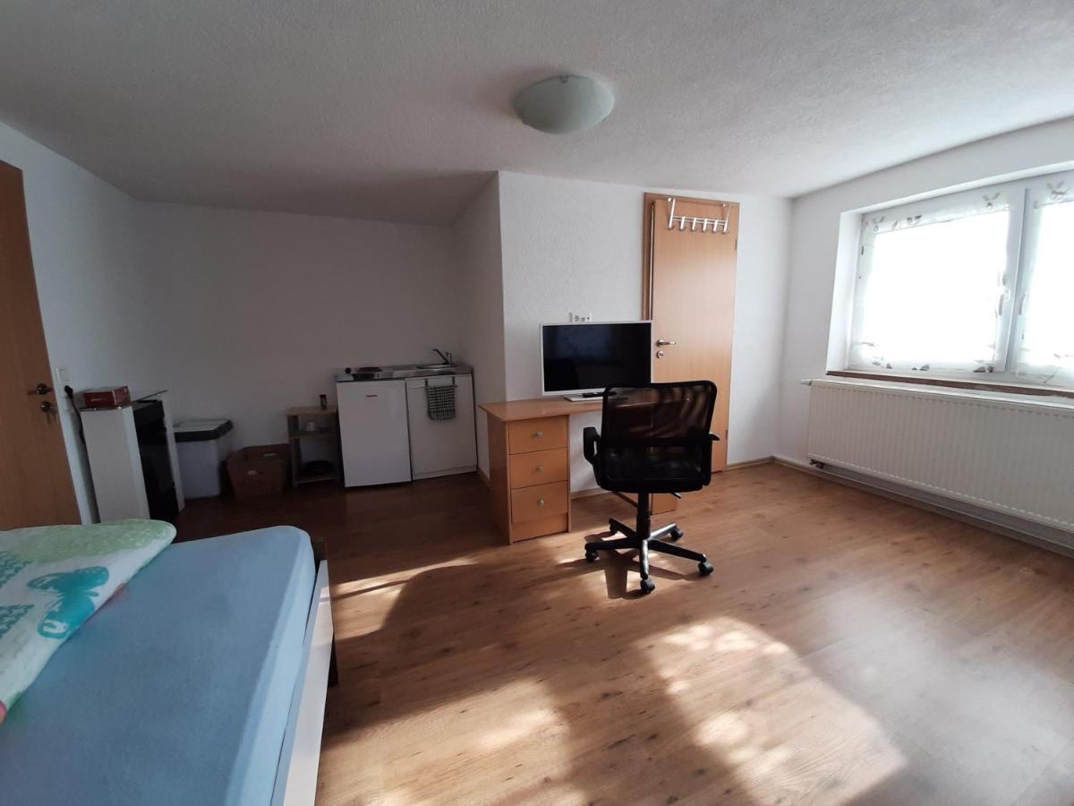 Biberach-Riss-Zimmer-Frei, Einzel-Zimmer Bad Kueche Birkenhard Eksteriør bilde